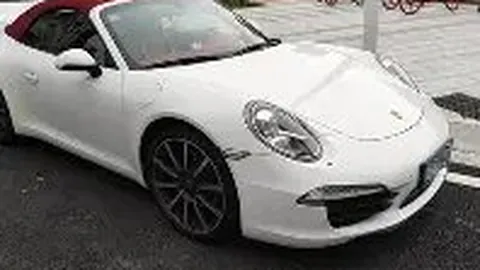 《大河报》体育学院：老黄埔配饰映四月，潮范儿十足亮眼